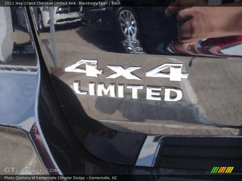 Blackberry Pearl / Black 2011 Jeep Grand Cherokee Limited 4x4