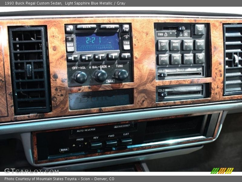 Controls of 1993 Regal Custom Sedan