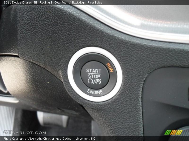 Redline 3-Coat Pearl / Black/Light Frost Beige 2011 Dodge Charger SE