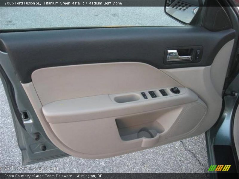 Titanium Green Metallic / Medium Light Stone 2006 Ford Fusion SE