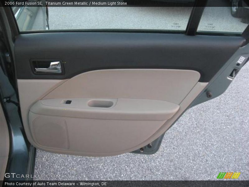Titanium Green Metallic / Medium Light Stone 2006 Ford Fusion SE