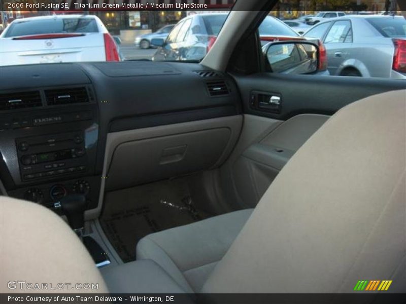 Titanium Green Metallic / Medium Light Stone 2006 Ford Fusion SE
