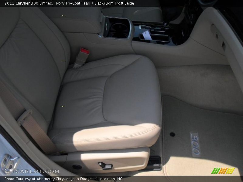 Ivory Tri-Coat Pearl / Black/Light Frost Beige 2011 Chrysler 300 Limited