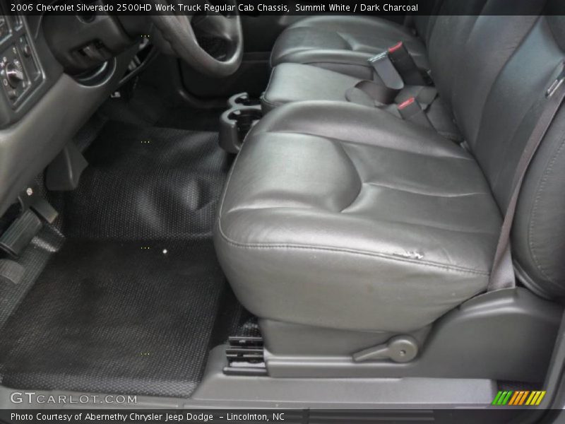 Summit White / Dark Charcoal 2006 Chevrolet Silverado 2500HD Work Truck Regular Cab Chassis