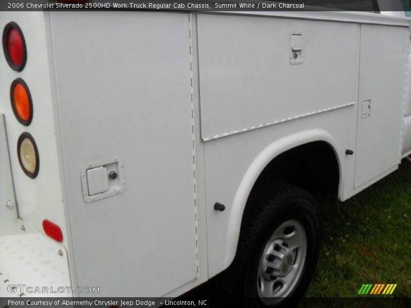 Summit White / Dark Charcoal 2006 Chevrolet Silverado 2500HD Work Truck Regular Cab Chassis