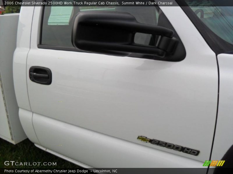 Summit White / Dark Charcoal 2006 Chevrolet Silverado 2500HD Work Truck Regular Cab Chassis