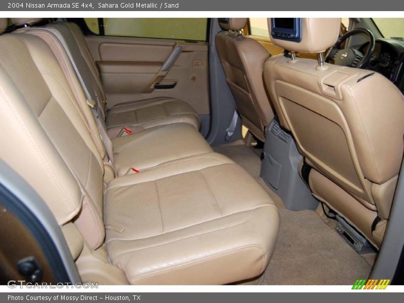 Sahara Gold Metallic / Sand 2004 Nissan Armada SE 4x4