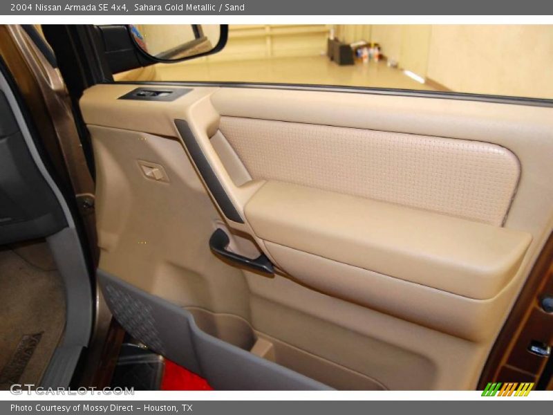 Sahara Gold Metallic / Sand 2004 Nissan Armada SE 4x4