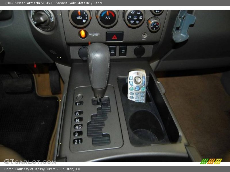 Sahara Gold Metallic / Sand 2004 Nissan Armada SE 4x4