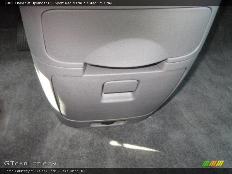 Sport Red Metallic / Medium Gray 2005 Chevrolet Uplander LS