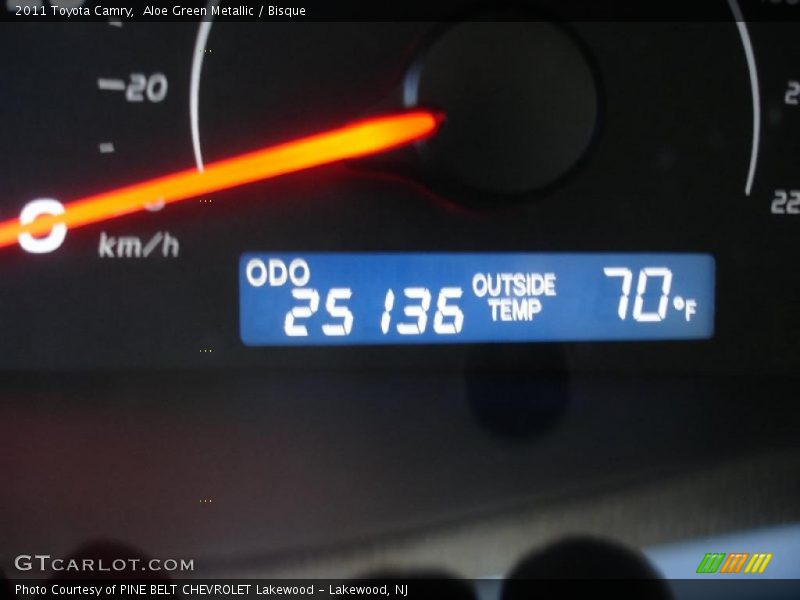 Aloe Green Metallic / Bisque 2011 Toyota Camry