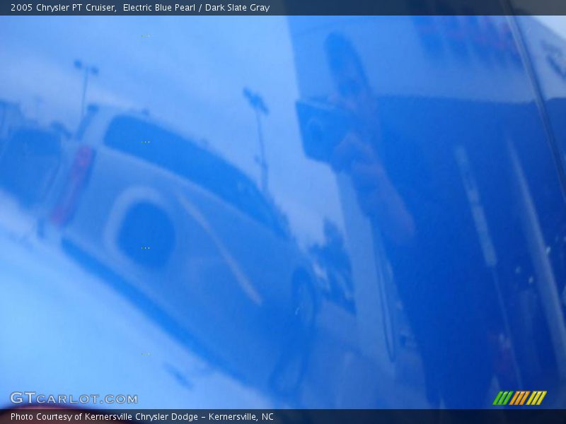 Electric Blue Pearl / Dark Slate Gray 2005 Chrysler PT Cruiser