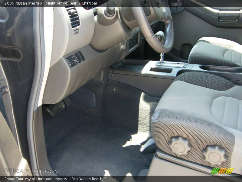 Night Armor Pearl / Charcoal 2006 Nissan Xterra X