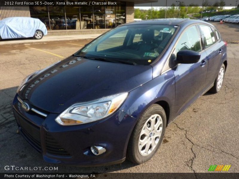 Kona Blue Metallic / Charcoal Black 2012 Ford Focus SE 5-Door
