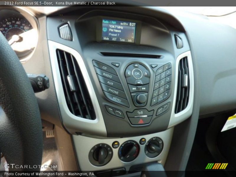 Kona Blue Metallic / Charcoal Black 2012 Ford Focus SE 5-Door