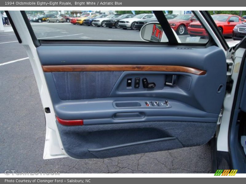 Door Panel of 1994 Eighty-Eight Royale