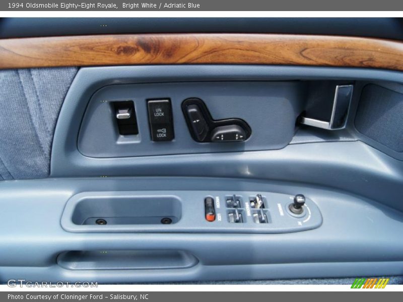 Controls of 1994 Eighty-Eight Royale