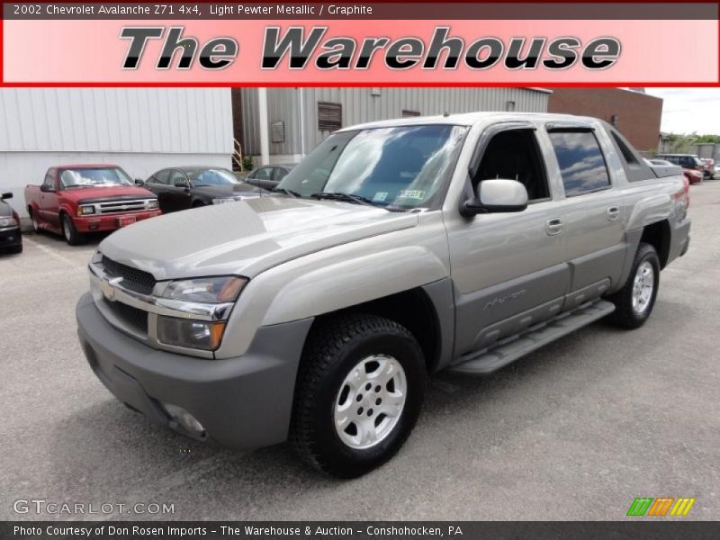 Light Pewter Metallic / Graphite 2002 Chevrolet Avalanche Z71 4x4