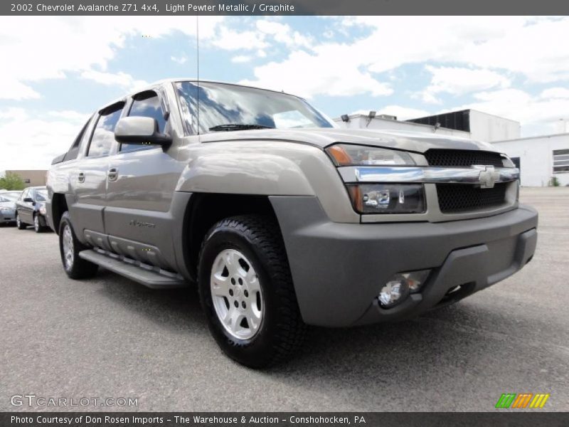 Light Pewter Metallic / Graphite 2002 Chevrolet Avalanche Z71 4x4