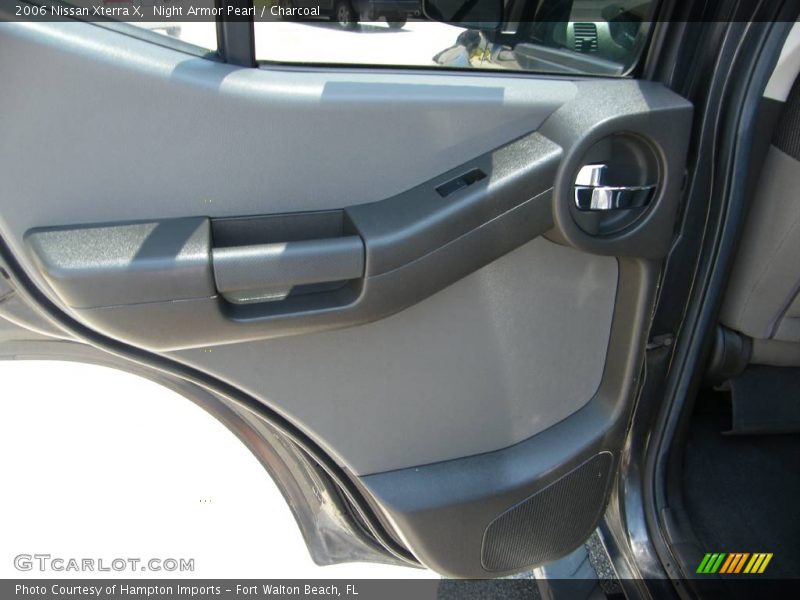 Night Armor Pearl / Charcoal 2006 Nissan Xterra X