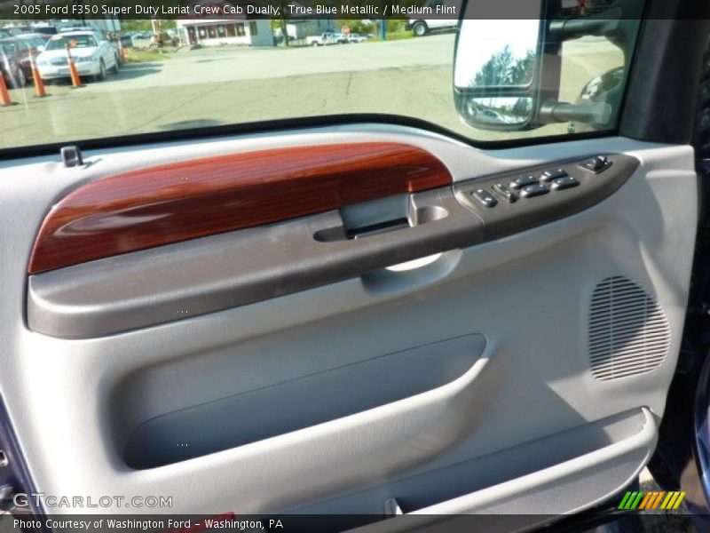 True Blue Metallic / Medium Flint 2005 Ford F350 Super Duty Lariat Crew Cab Dually