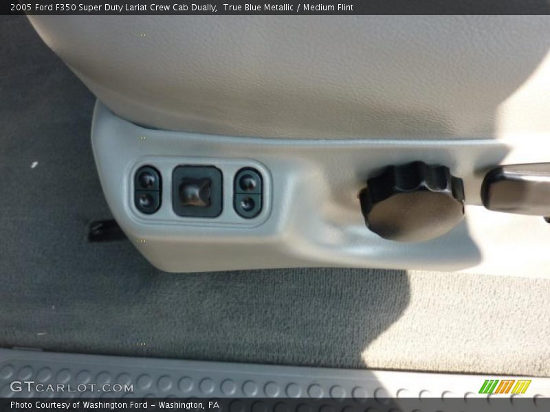 True Blue Metallic / Medium Flint 2005 Ford F350 Super Duty Lariat Crew Cab Dually