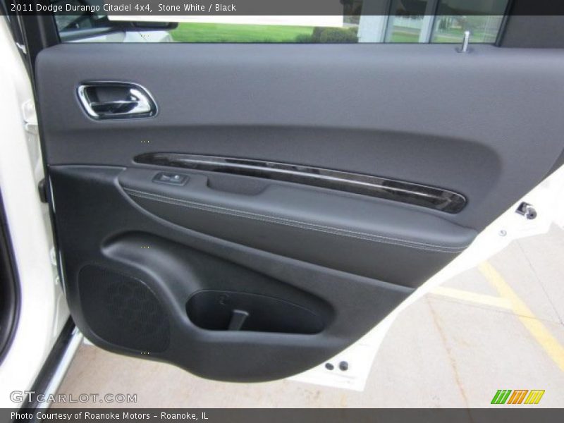 Stone White / Black 2011 Dodge Durango Citadel 4x4