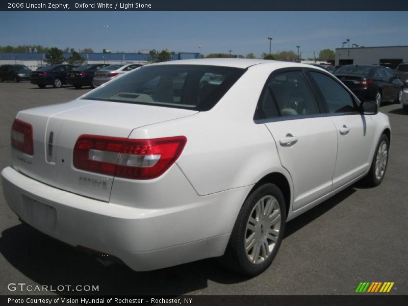 Oxford White / Light Stone 2006 Lincoln Zephyr