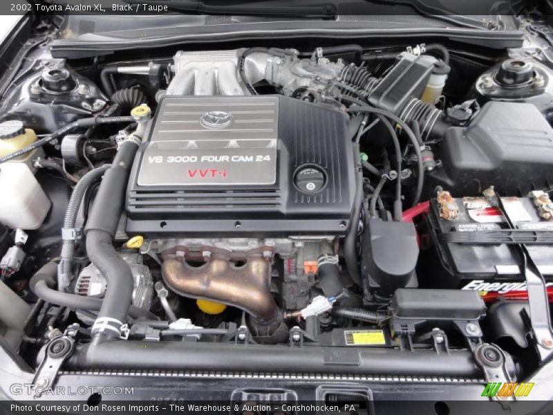 Black / Taupe 2002 Toyota Avalon XL