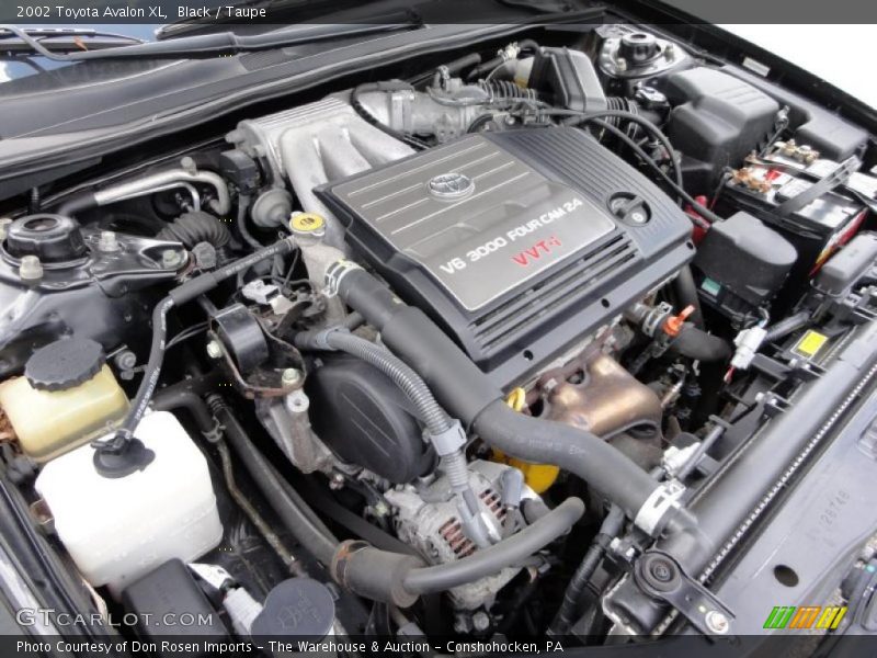 Black / Taupe 2002 Toyota Avalon XL