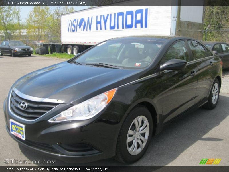 Midnight Black / Gray 2011 Hyundai Sonata GLS