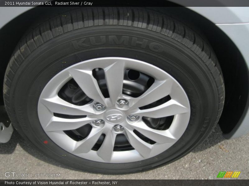 Radiant Silver / Gray 2011 Hyundai Sonata GLS
