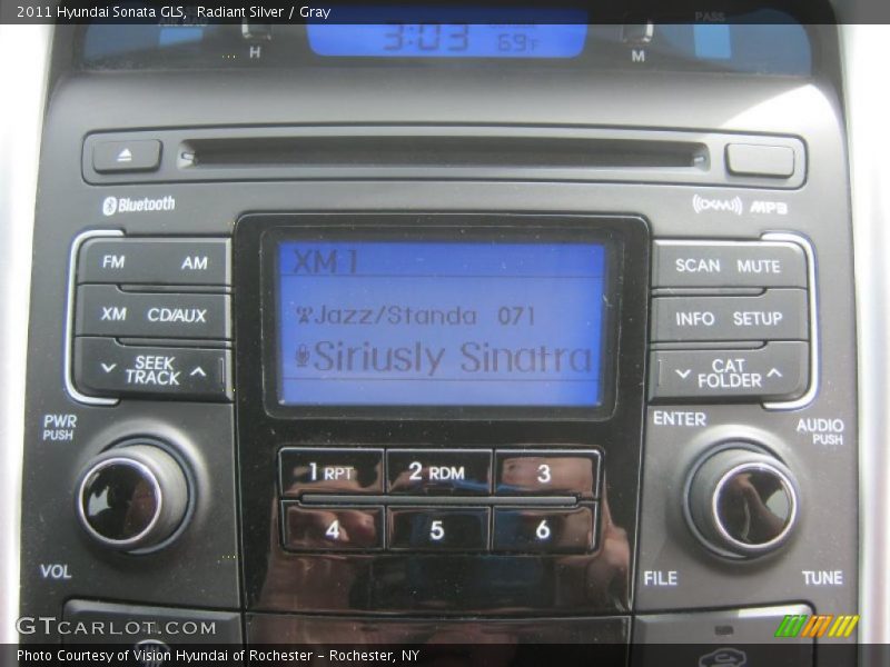 Radiant Silver / Gray 2011 Hyundai Sonata GLS