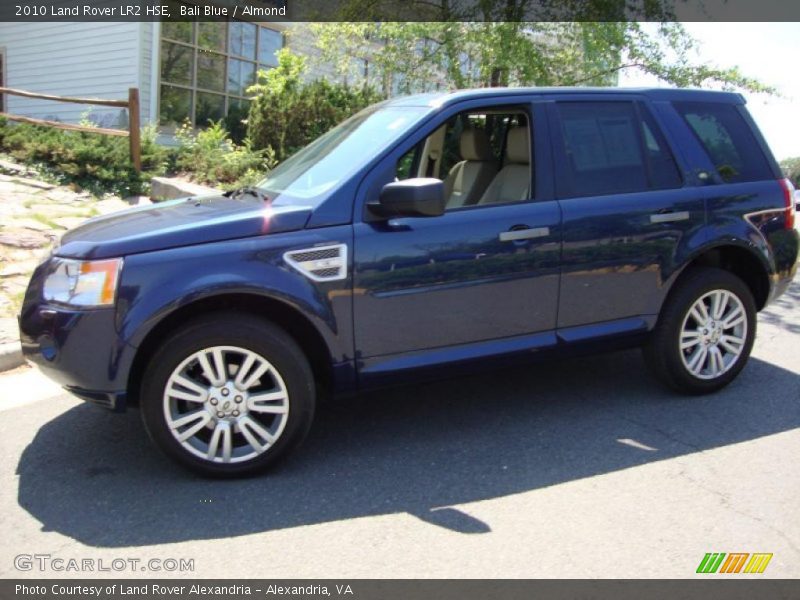 Bali Blue / Almond 2010 Land Rover LR2 HSE