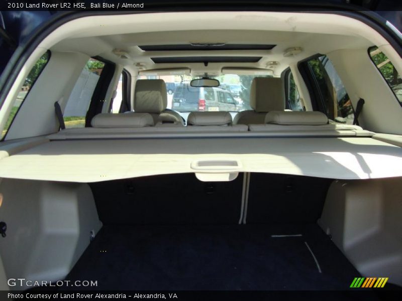 Bali Blue / Almond 2010 Land Rover LR2 HSE