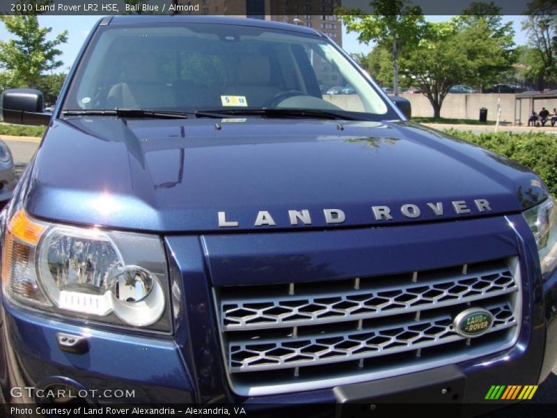 Bali Blue / Almond 2010 Land Rover LR2 HSE