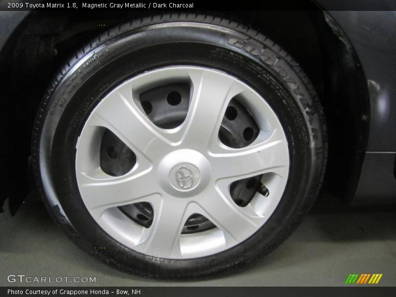 Magnetic Gray Metallic / Dark Charcoal 2009 Toyota Matrix 1.8