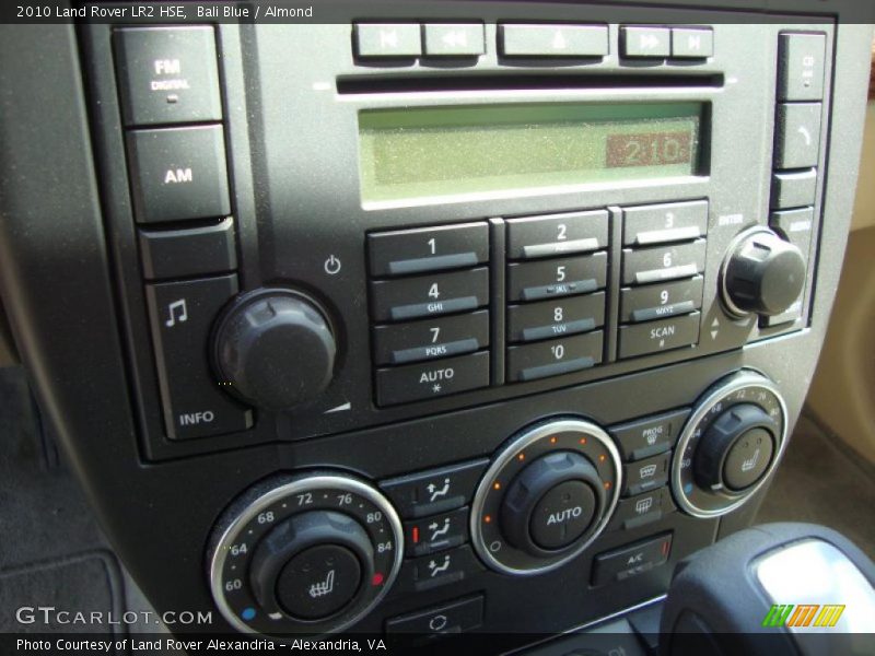 Bali Blue / Almond 2010 Land Rover LR2 HSE