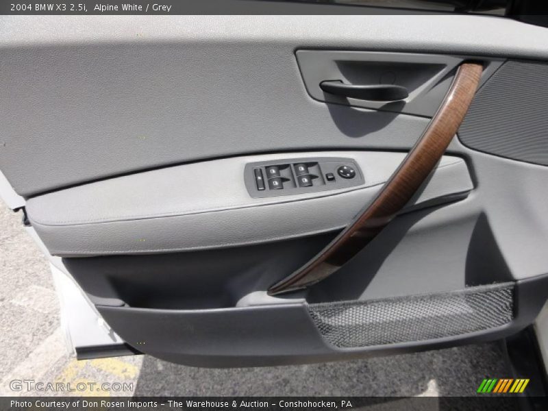 Alpine White / Grey 2004 BMW X3 2.5i