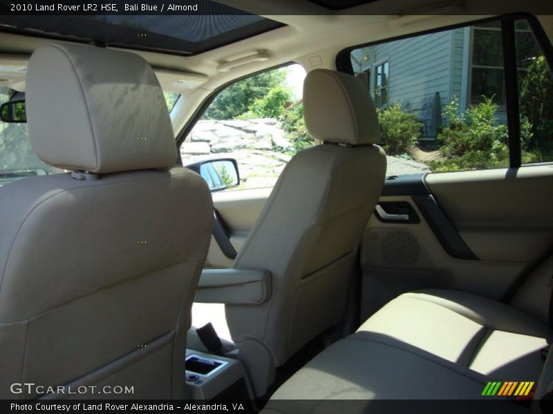 Bali Blue / Almond 2010 Land Rover LR2 HSE