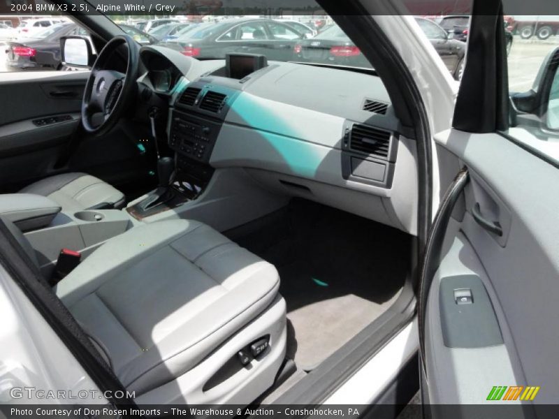 Alpine White / Grey 2004 BMW X3 2.5i