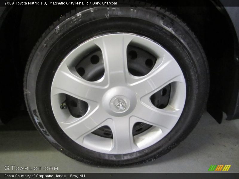 Magnetic Gray Metallic / Dark Charcoal 2009 Toyota Matrix 1.8
