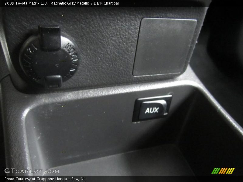 Magnetic Gray Metallic / Dark Charcoal 2009 Toyota Matrix 1.8