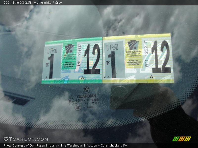 Alpine White / Grey 2004 BMW X3 2.5i