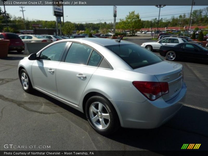 Silver Ice Metallic / Jet Black 2011 Chevrolet Cruze LT
