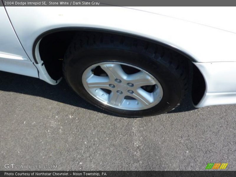 Stone White / Dark Slate Gray 2004 Dodge Intrepid SE