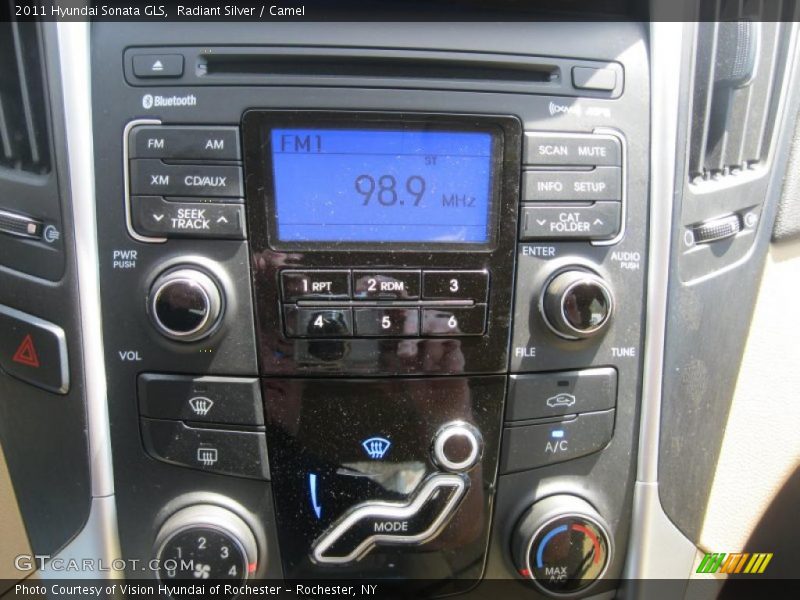 Radiant Silver / Camel 2011 Hyundai Sonata GLS