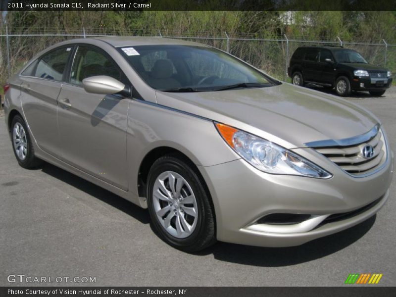 Radiant Silver / Camel 2011 Hyundai Sonata GLS