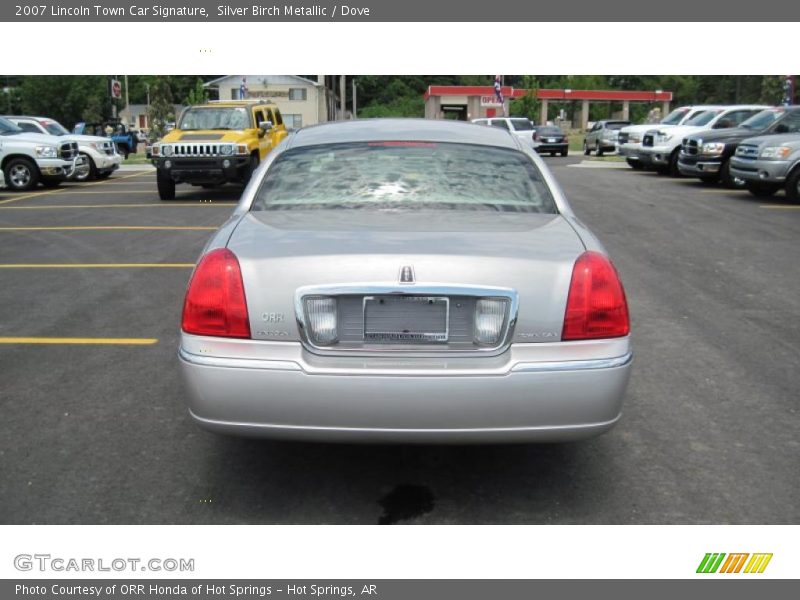 Silver Birch Metallic / Dove 2007 Lincoln Town Car Signature