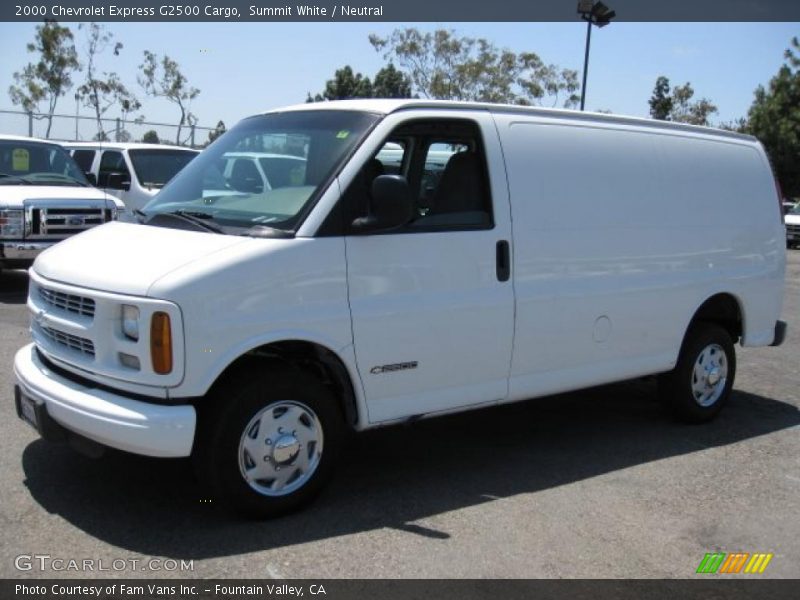 Summit White / Neutral 2000 Chevrolet Express G2500 Cargo